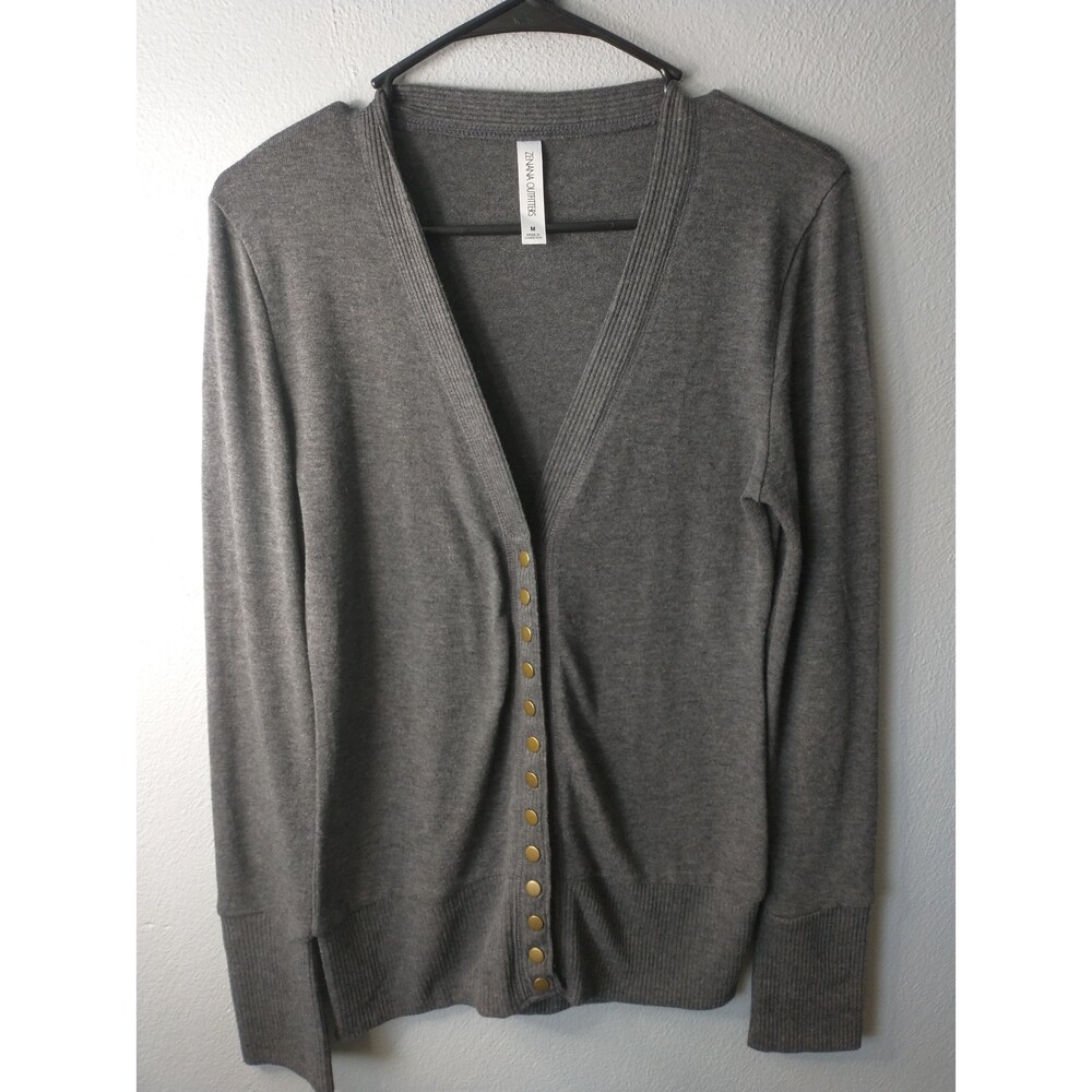 Zenana Outfitters Gray Cardigan Women’s Medium Snap Button Sweater
